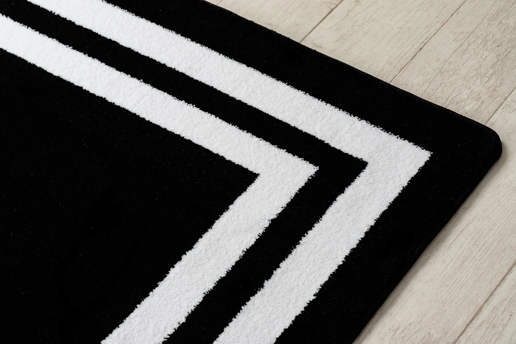 Covor HAMPTON cadru negru - SECUNDAR-COTATI PRODUSUL