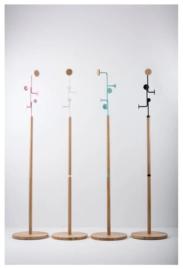 Cuier din lemn masiv de stejar cu detalii albe Gazzda Hook