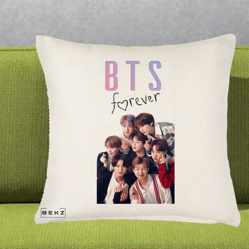 Perna Personalizata K-pop BTS Forever cu Foto Grup Negru, 40x40 cm, Crem Reliefat, Husa Detasabila, Perna Inclusa, BEKZ®