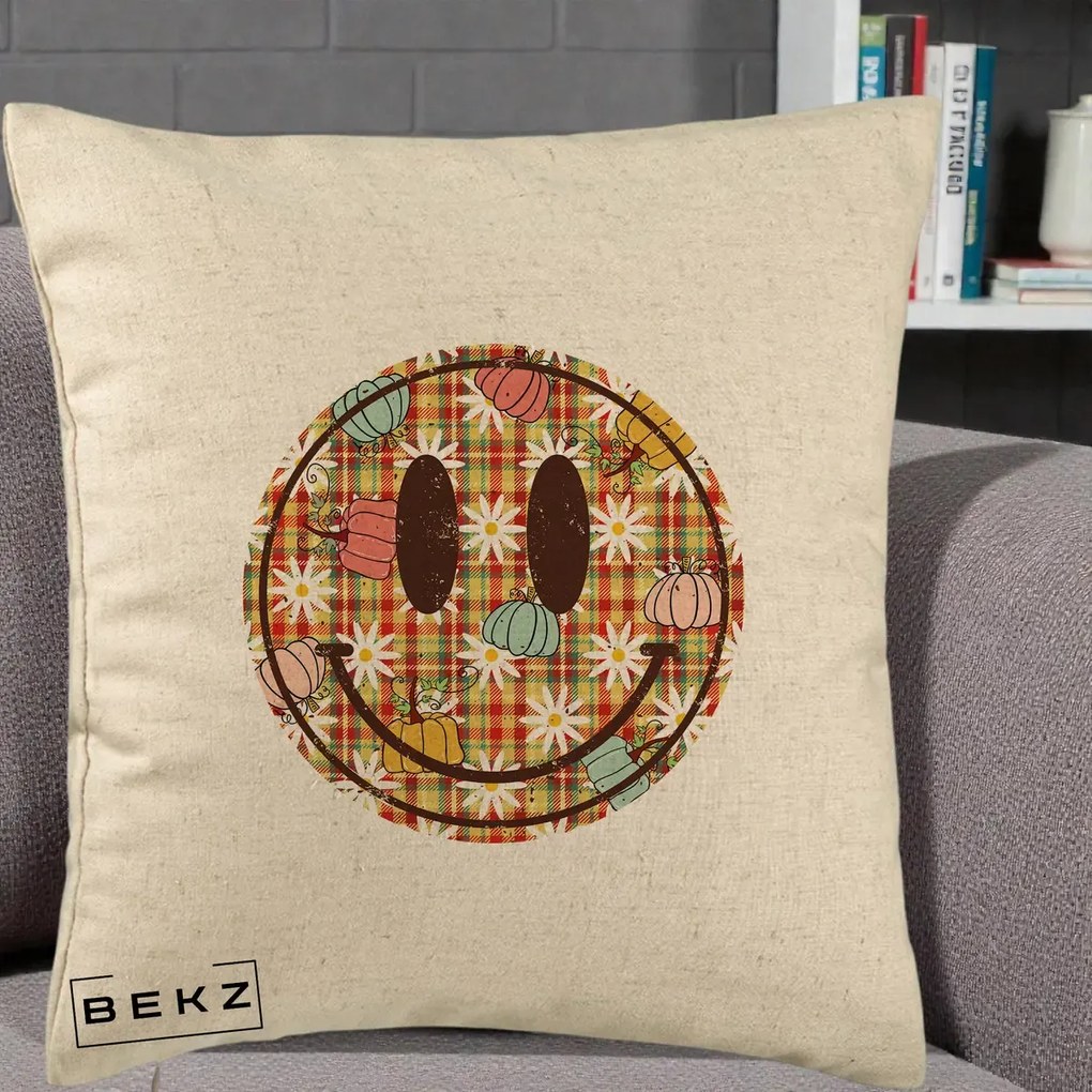 Perna Decorativa Smiley Face de Toamna cu Tartan si Dovlecei, 40x40 cm, Bej, Husa Detasabila, Perna Inclusa, BEKZ®