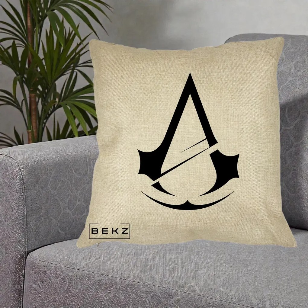 Perna Personalizata Assassin's Creed Minimalist, 40x40 cm, Crem, Husa Detasabila, Perna Inclusa, BEKZ®