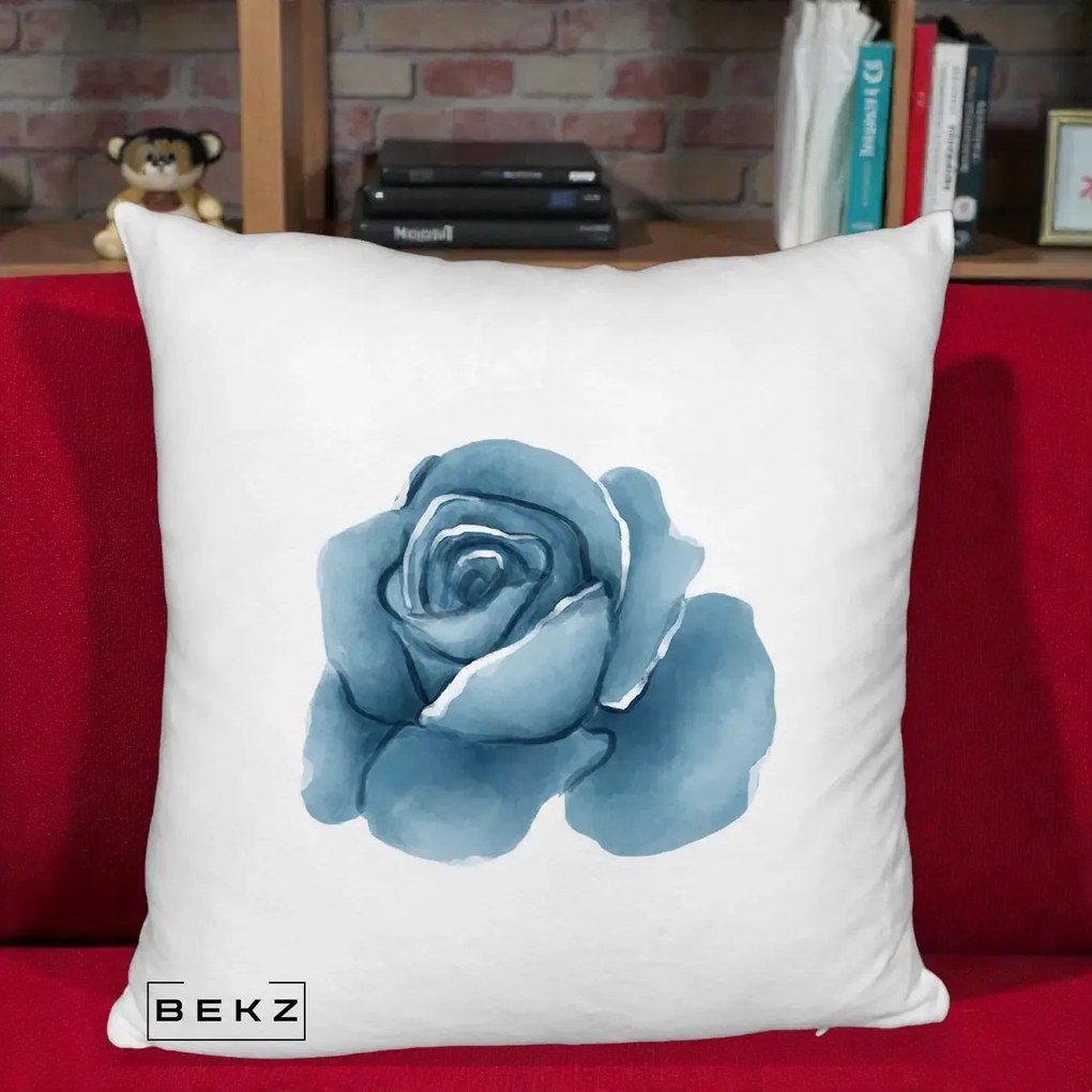 Perna Decorativa Trandafir Albastru Acuarela, 40x40 cm, Alb Pufos, Husa Detasabila, Perna Inclusa, BEKZ®