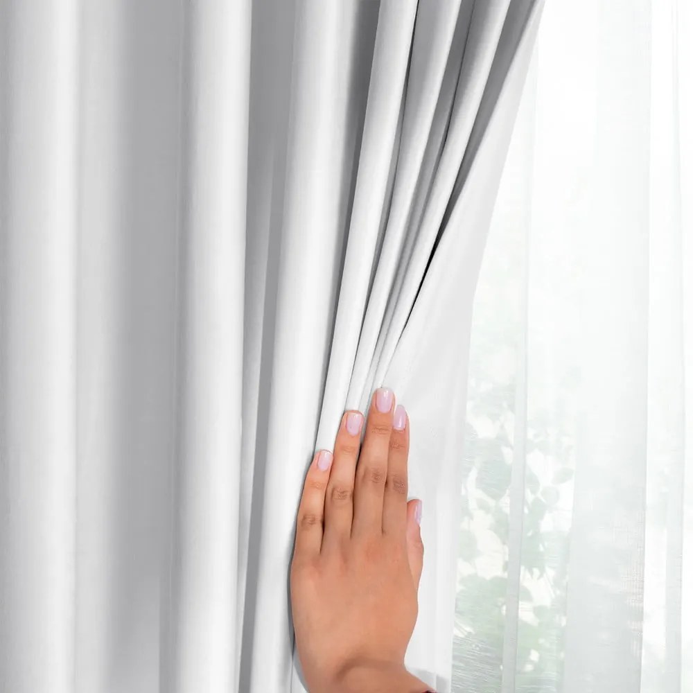 Draperie albă dimout (semi-opacă) din catifea 140x270 cm Eyelets – Restilo