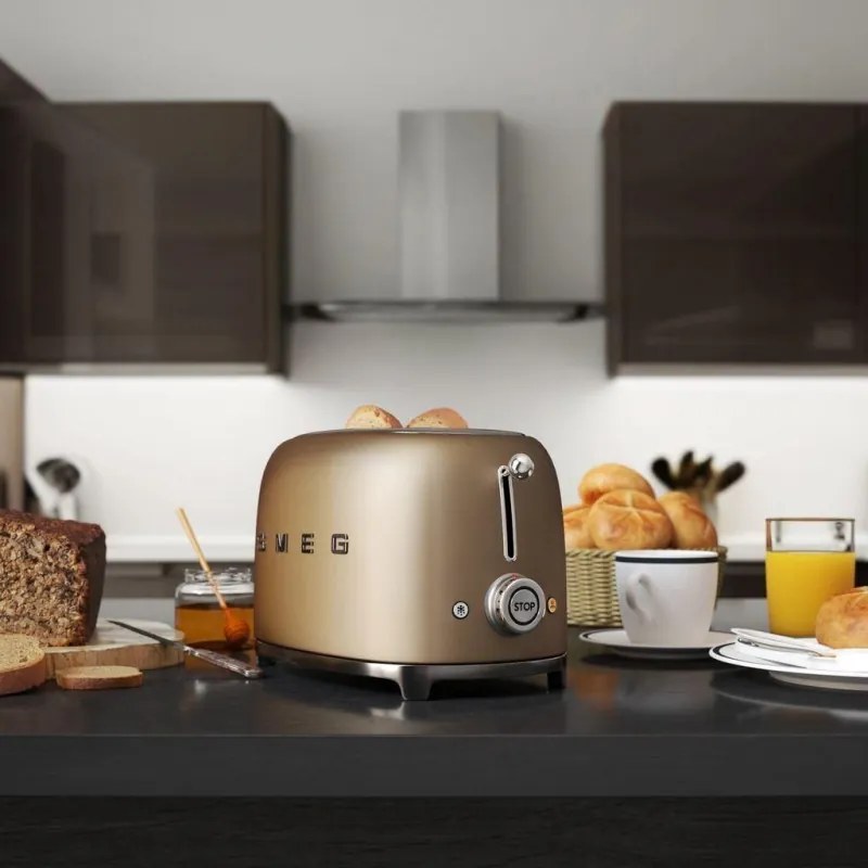 Prаjitor de pаine SMEG 50's Style TSF01CHMEU, 950 W, 2 felii, 6 trepte, Tava pentru firimituri, Cablu integrat, Otel inoxidabil, Sampanie