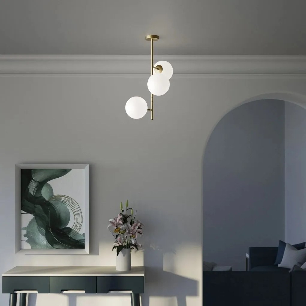 Lustra din alama cu sfere albe din sticla Musa