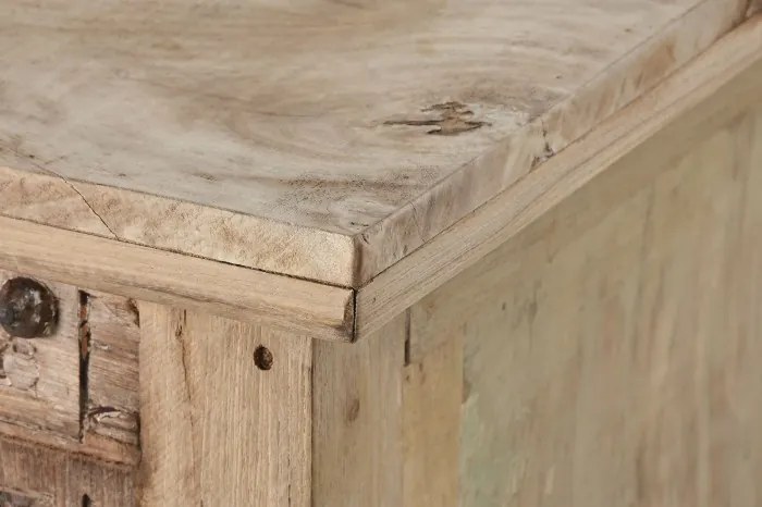 Comodă TV rustică natur , din lemn sculptat „Charm”