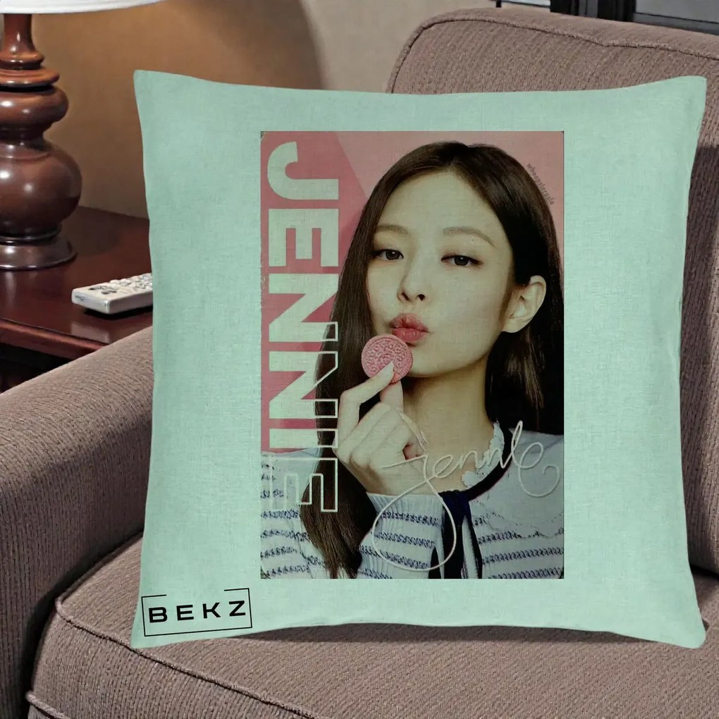 Perna Personalizata K-pop BLACKPINK Jennie cu Semnatura si Fond Roz, 40x40 cm, Verde Menta, Husa Detasabila, Perna Inclusa, BEKZ®