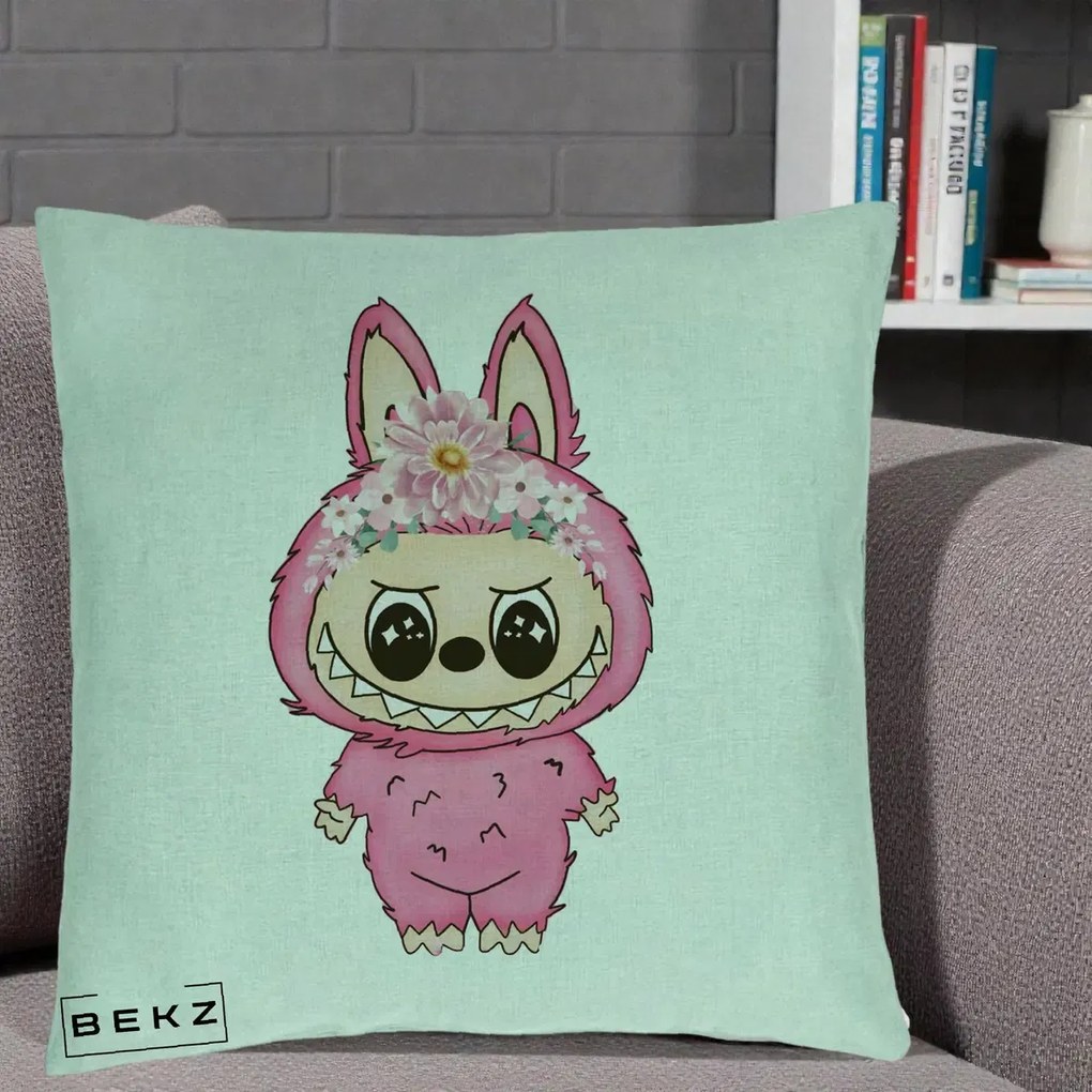 Perna Personalizata Labubu Roz cu Coroana Florala, 40x40 cm, Verde Menta, Husa Detasabila, Perna Inclusa, BEKZ®