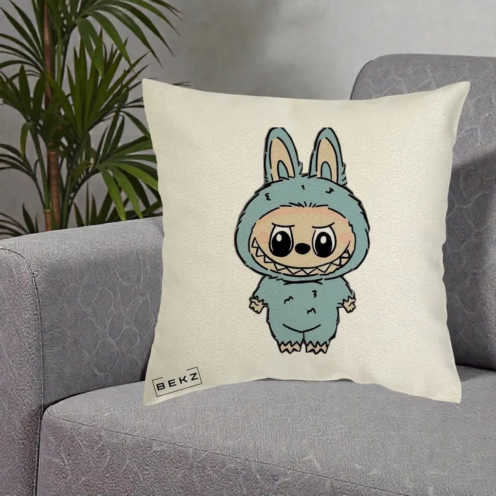 Perna Personalizata Labubu Albastru-Gri Solo, 40x40 cm, Ecru, Husa Detasabila, Perna Inclusa, BEKZ®