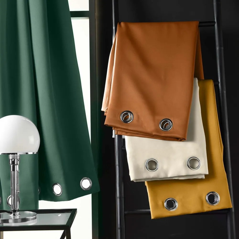 Draperie bej blackout 135x180 cm Occult – douceur d'intérieur