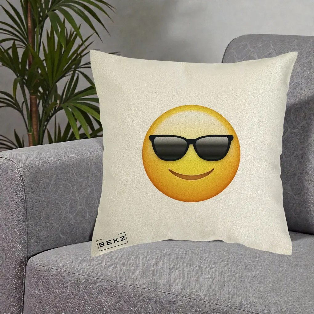 Perna Decorativa Emoji Cool Ochelari, 40x40 cm, Ecru, Husa Detasabila, Perna Inclusa, BEKZ®
