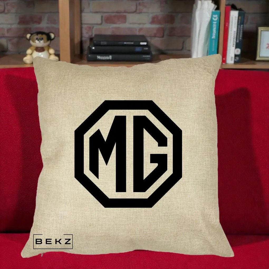 Perna Personalizata cu emblema MG, 40x40 cm, Crem, Husa Detasabila, Perna Inclusa, BEKZ®
