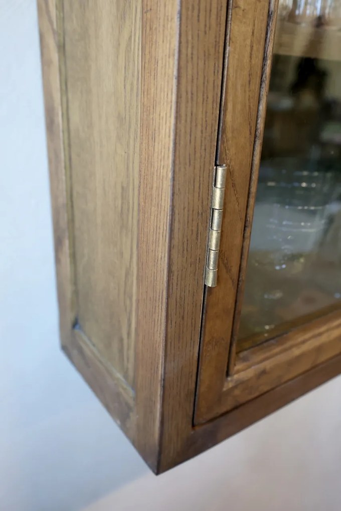 Vitrina de perete, din lemn masiv si furnir, cu 2 usi si 3 rafturi, aspect rustic, Marseille