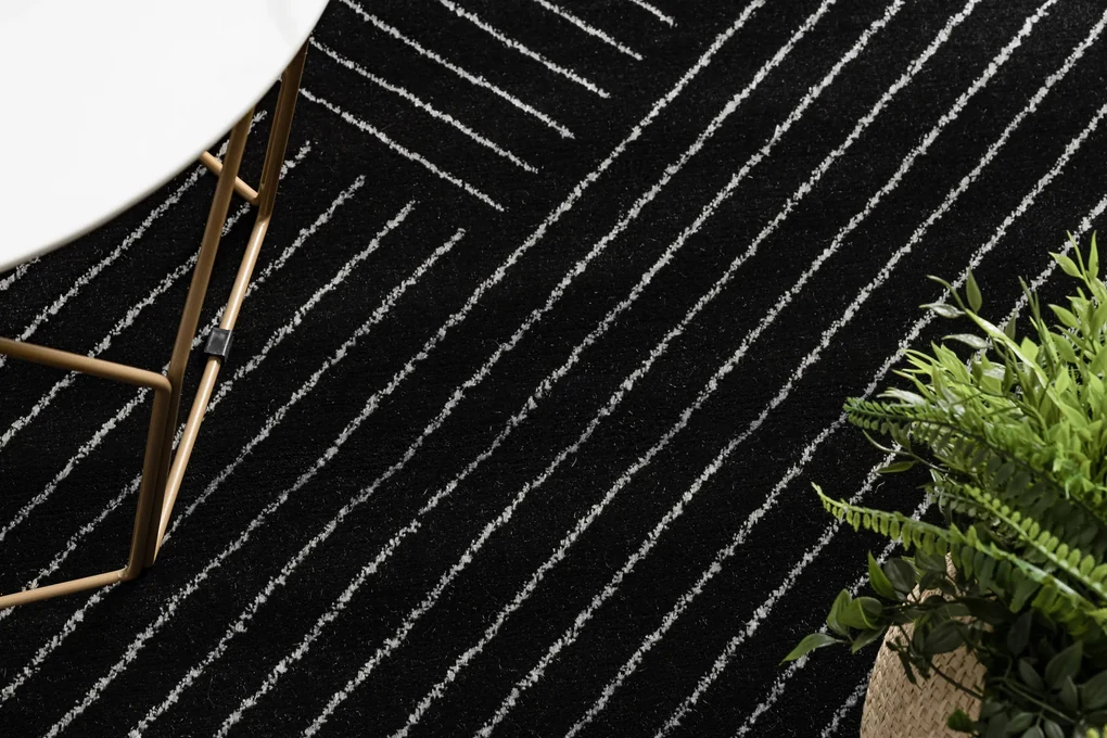 Exclusiv EMERALD covor A0084 glamour, stilat, linii, geometric negru / argint