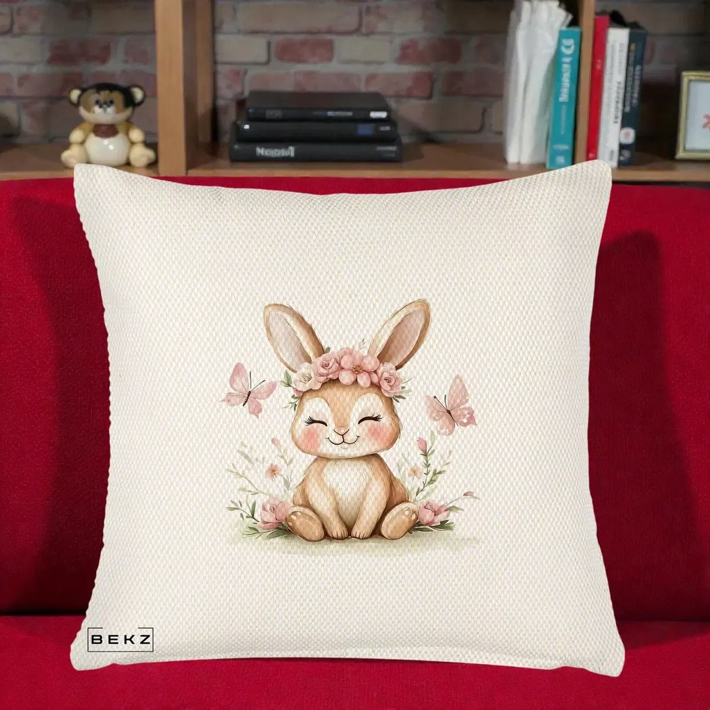 Perna Decorativa Iepuras cu Coronita Florala Roz, 40x40 cm, Crem Reliefat, Husa Detasabila, Perna Inclusa, BEKZ®