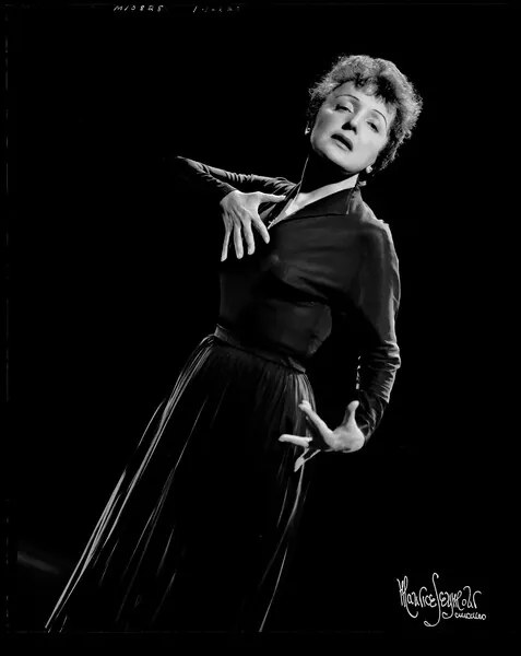 Fotografie Edith Piaf  1955 on American tour, Seymour, Maurice