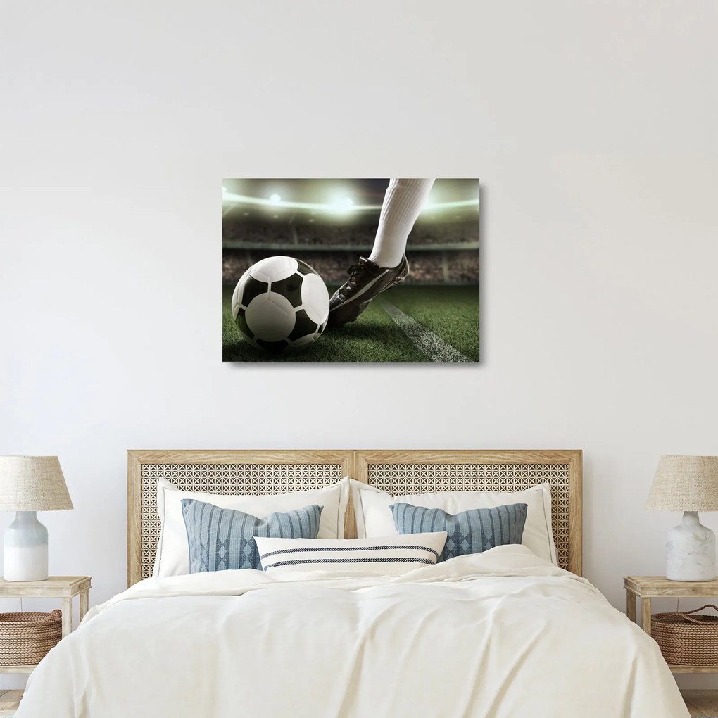Tablou pe sticlă - Minge de fotbal (70x50 cm)