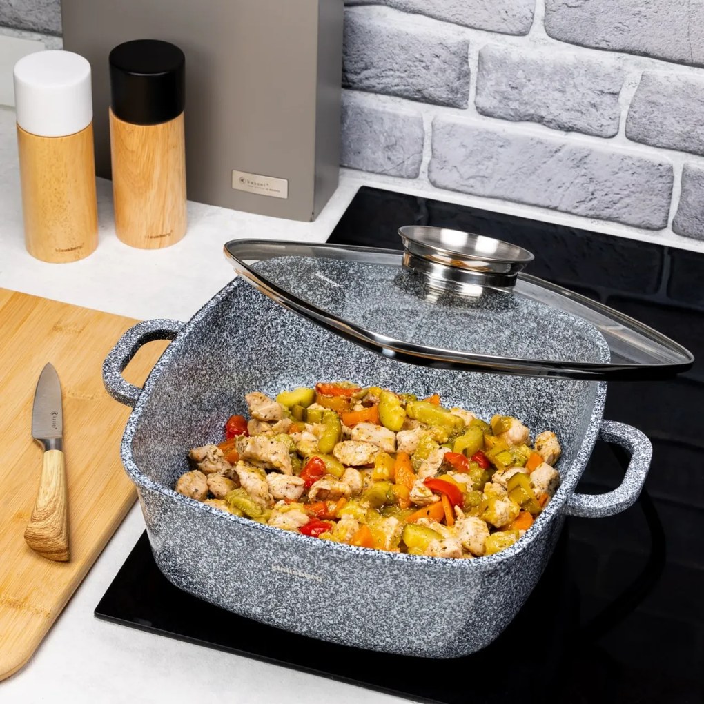 Oală pătrată cu capac 28x28 cm, 6.5L – Klausberg KB 7532, strat marmură antiaderent, gri, compatibilă cu inducție și plite clasice