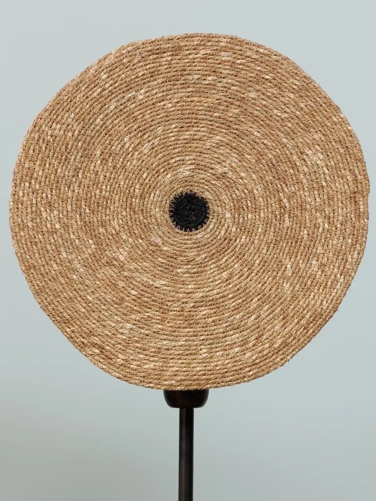 Lampa de masa, din iarba Moonj si baza metalica, Kenya