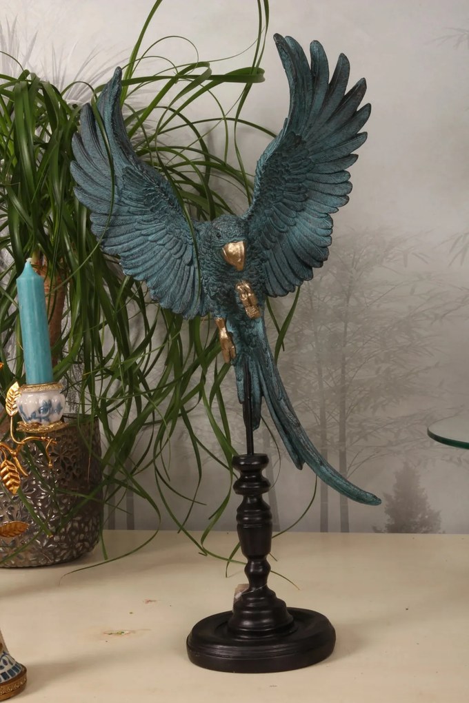 Statuetă decorativă din polirășină, albastru, papagal pe suport, 52,5 x 26,5 x 14,5 cm, „Lori”