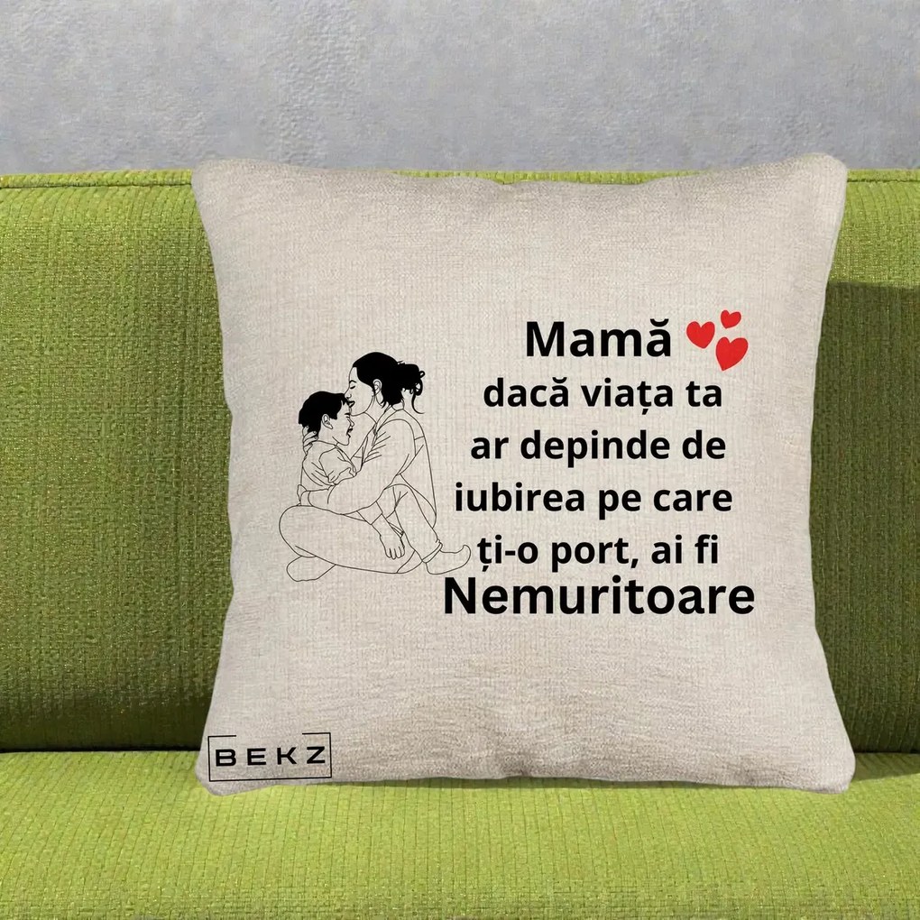 Cadou pentru Mama - Perna Personalizata Mama Nemuritoare Kawaii, 40x40 cm, Bej Canapea, Husa Detasabila, Perna Inclusa, BEKZ®