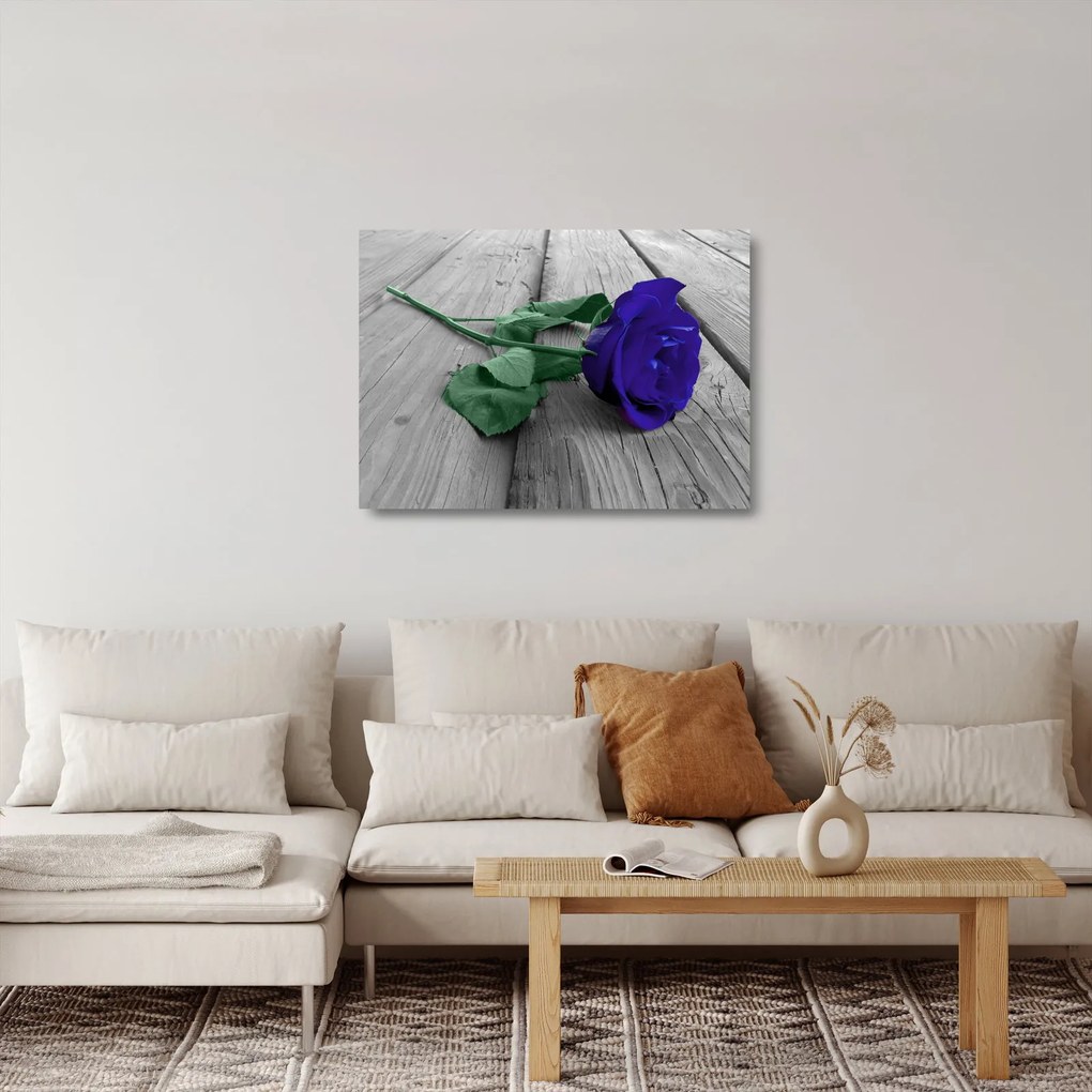 Tablou pe sticlă - Trandafir albastru cu tulpina verde (70x50 cm)