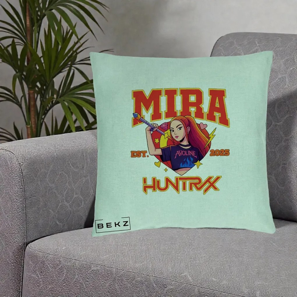 Perna Personalizata K-pop HUNTRX Mira Personaj Avoline, 40x40 cm, Verde Menta, Husa Detasabila, Perna Inclusa, BEKZ®