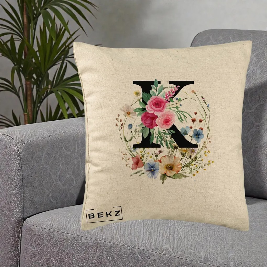 Cadou Personalizat - Perna Personalizata Monogram Litera K cu Flori Acuarela, 40x40 cm, Bej, Husa Detasabila, Perna Inclusa, BEKZ®