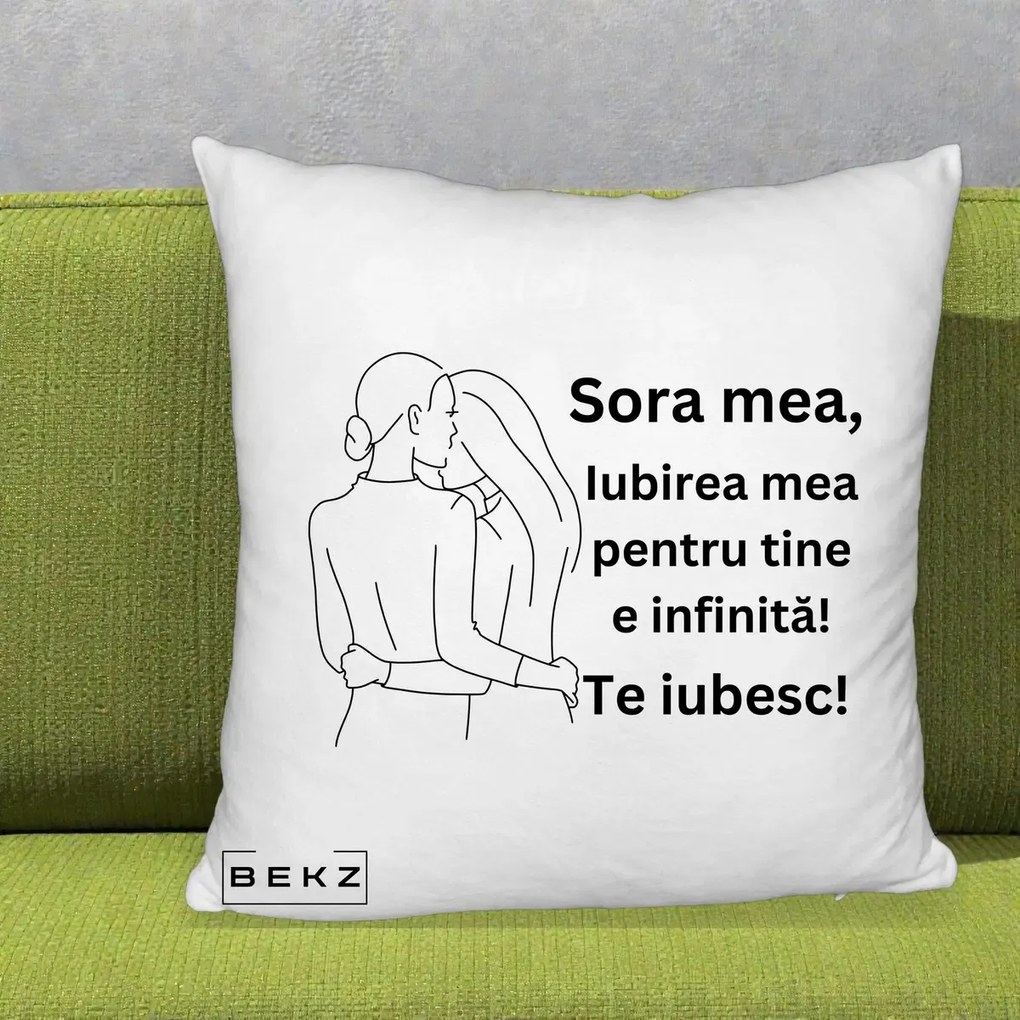 Cadou pentru Sora - Perna Personalizata Sora Mea Te Iubesc Imbratisare din Spate Line Art, 40x40 cm, Alb Pufos, Husa Detasabila, Perna Inclusa, BEKZ®