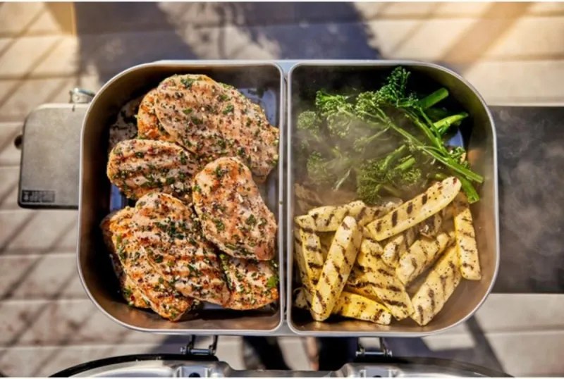 Gratar electric Weber Lumin Compact WB91010979DL, 2200 W, 315 °C MAX, Grill din fonta emailate cu portelan, Negru