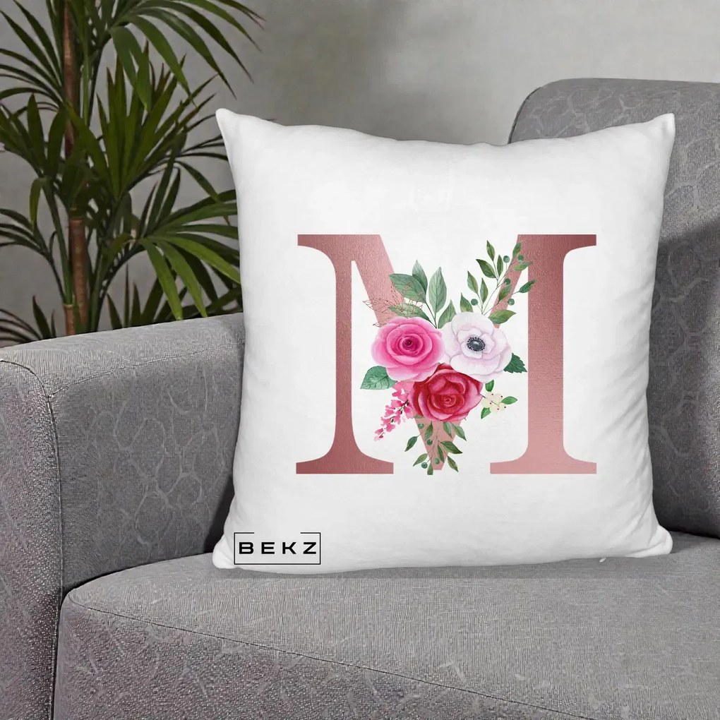 Cadou Personalizat - Perna Personalizata Monograma Rose Gold Litera M cu Trandafiri, 40x40 cm, Alb Pufos, Husa Detasabila, Perna Inclusa, BEKZ®