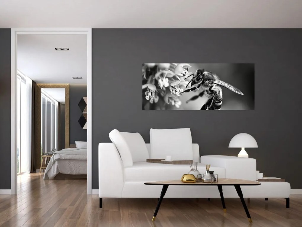 Tablou - Detaliu de albină (120x50 cm)