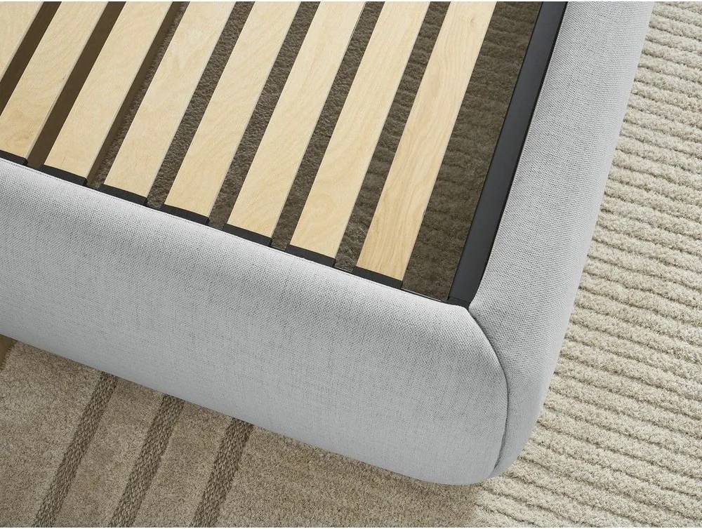 Pat matrimonial gri deschis tapițat cu spațiu de depozitare/fără tăblie cu somieră 180x200 cm Inera – Bobochic Paris