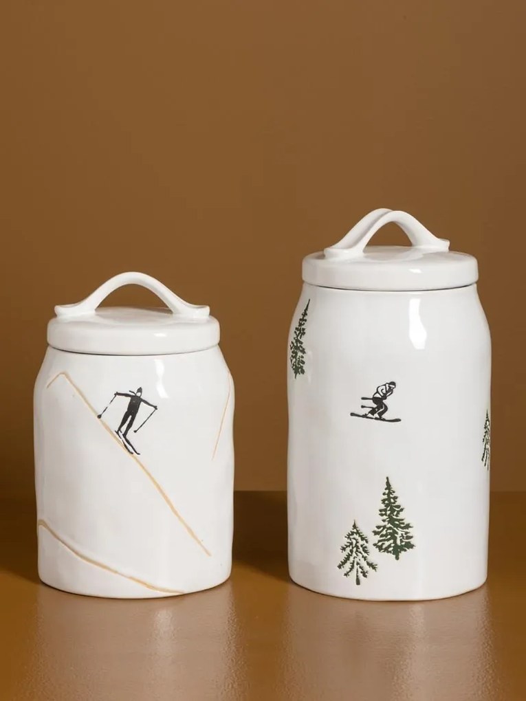 Borcan din ceramică albă cu motive de iarnă pictate manual, 22,5 × 12 cm, „Slalom"