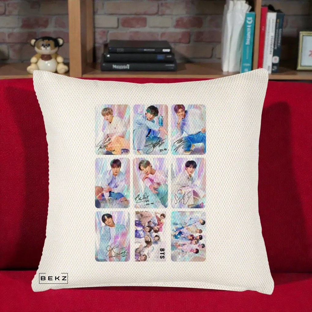 Perna Personalizata K-pop BTS Colaj 9 Fotografii Autografe Individual, 40x40 cm, Crem Reliefat, Husa Detasabila, Perna Inclusa, BEKZ®