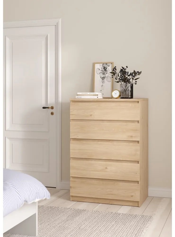 Comodă în culoare naturală cu aspect de lemn de stejar 77x111x50 cm Naia – Tvilum