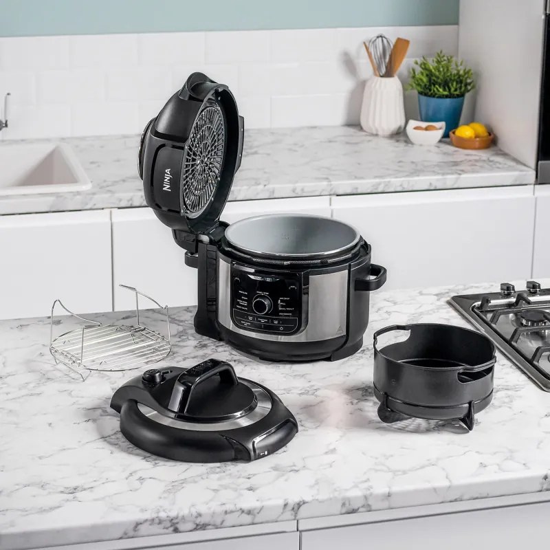 Multicooker sub presiune Ninja Foodi OP350FR, 1400 W, 6 Л, 9 programe, 40-200°C, TenderCrisp®, Acoperire ceramica, Mentinerea caldurii, Pui întreg, Negru/inoxidabil