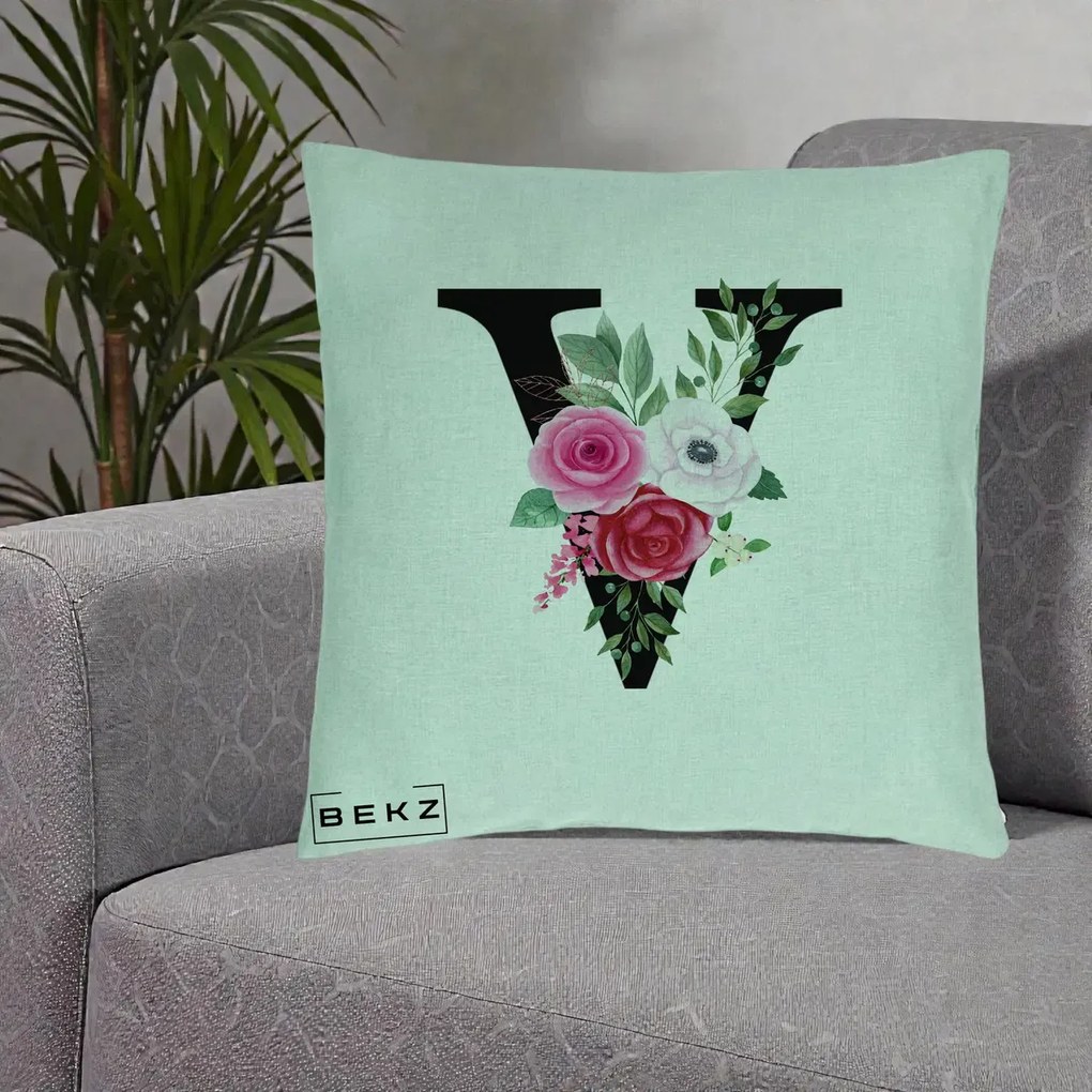 Cadou Personalizat - Perna Personalizata Monograma Florala Litera V cu Buchet, 40x40 cm, Verde Menta, Husa Detasabila, Perna Inclusa, BEKZ®