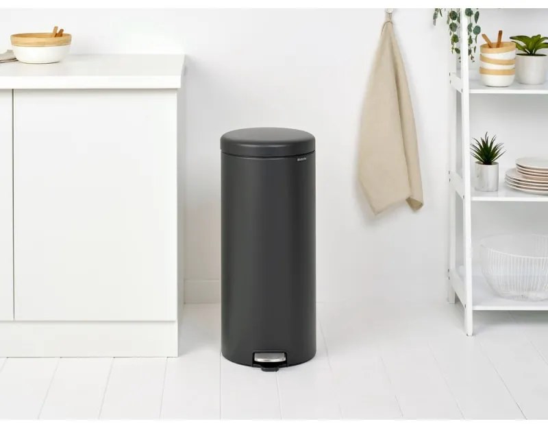 Cos cu pedala Brabantia NewIcon 649753, 30 L, Inchidere lina, Baza antiderapanta, Finisaj satinat, Gri inchis