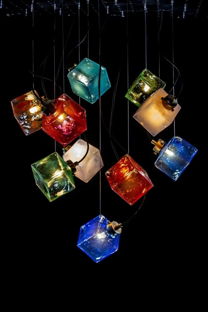 Pendul design LUX, cub din sticla suspendat personalizabil Dancing Cube