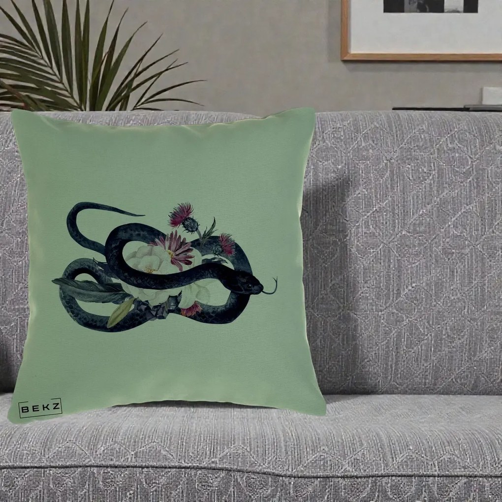 Perna Decorativa Sarpe Negru cu Flori Gothic, 40x40 cm, Verde, Husa Detasabila, Perna Inclusa, BEKZ®