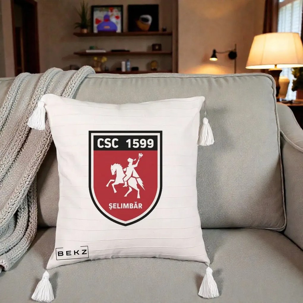 Perna Personalizata CSC 1599 Selimbar Fotbal, 40x40 cm, Bej cu Franjuri, Husa Detasabila, Perna Inclusa, BEKZ®