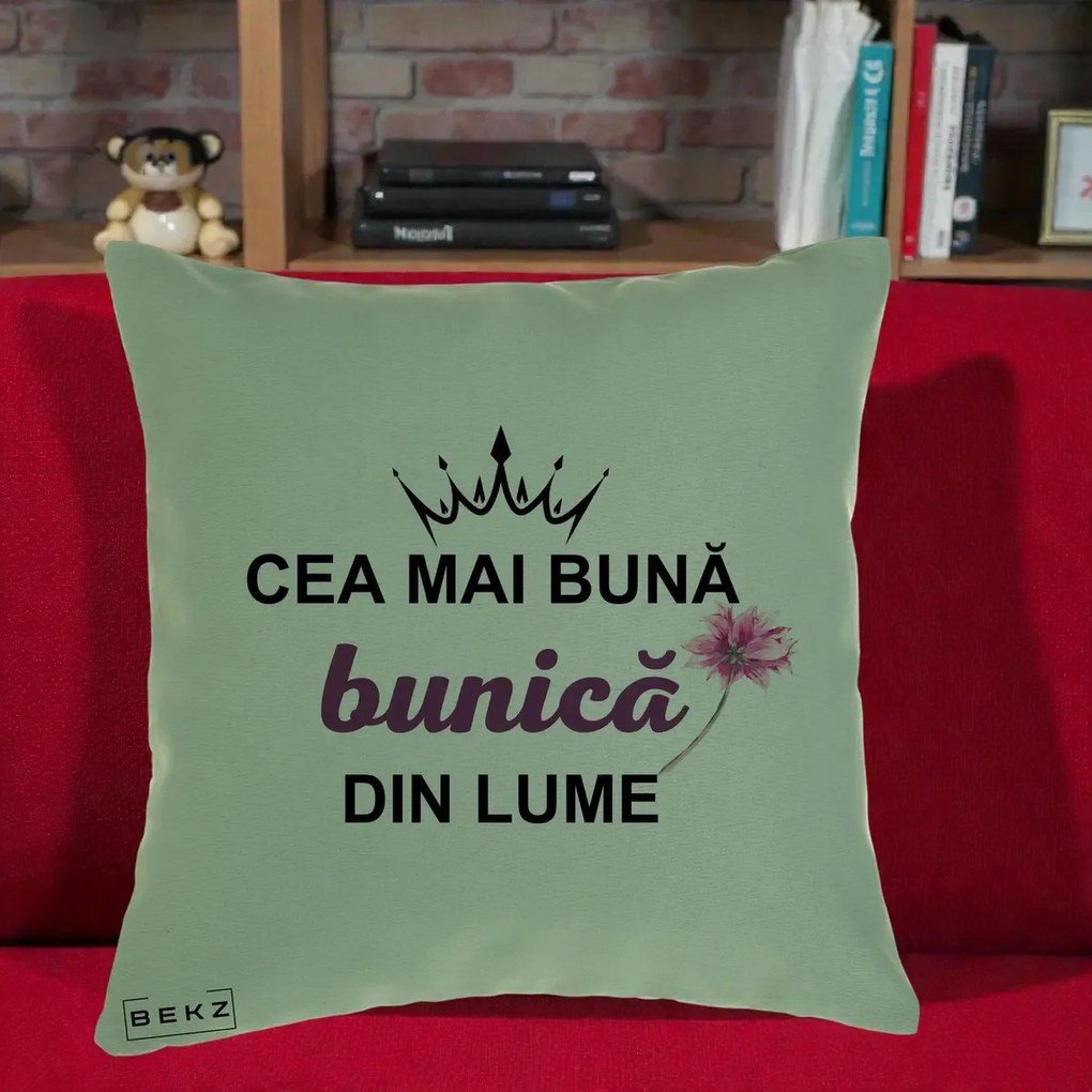 Cadou pentru Bunica - Perna Personalizata Cea Mai Buna Bunica Din Lume Coroana Mov Floare Roz, 40x40 cm, Verde, Husa Detasabila, Perna Inclusa, BEKZ®