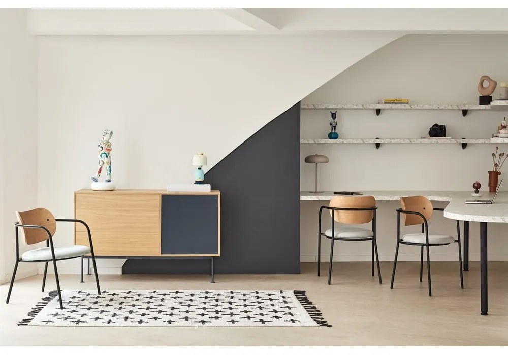 Comodă cu aspect de lemn de stejar Teulat Yoko, lățime 128 cm, gri antracit