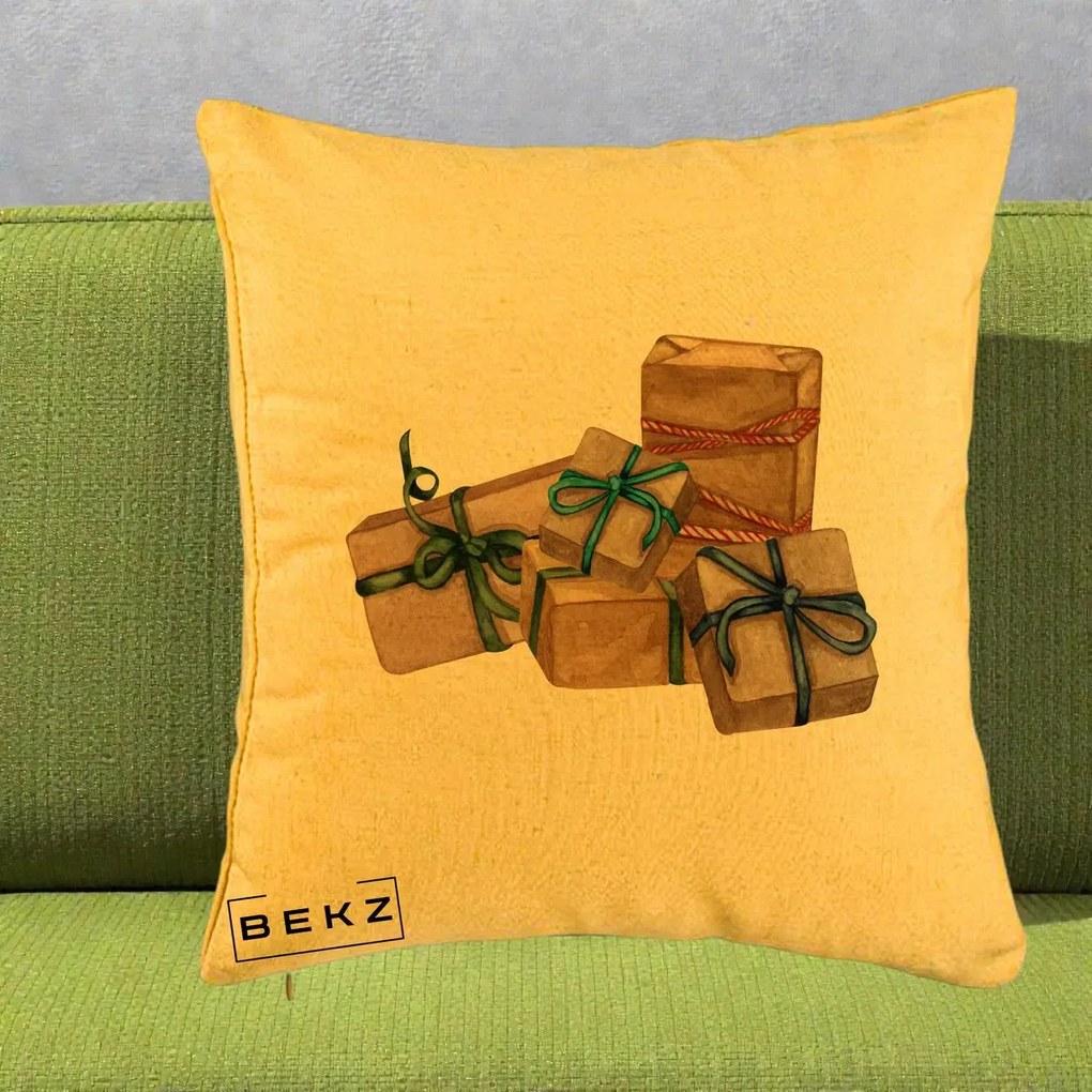 Perna Decorativa Cadouri de Craciun Kraft, 40x40 cm, Galben, Husa Detasabila, Perna Inclusa, BEKZ®