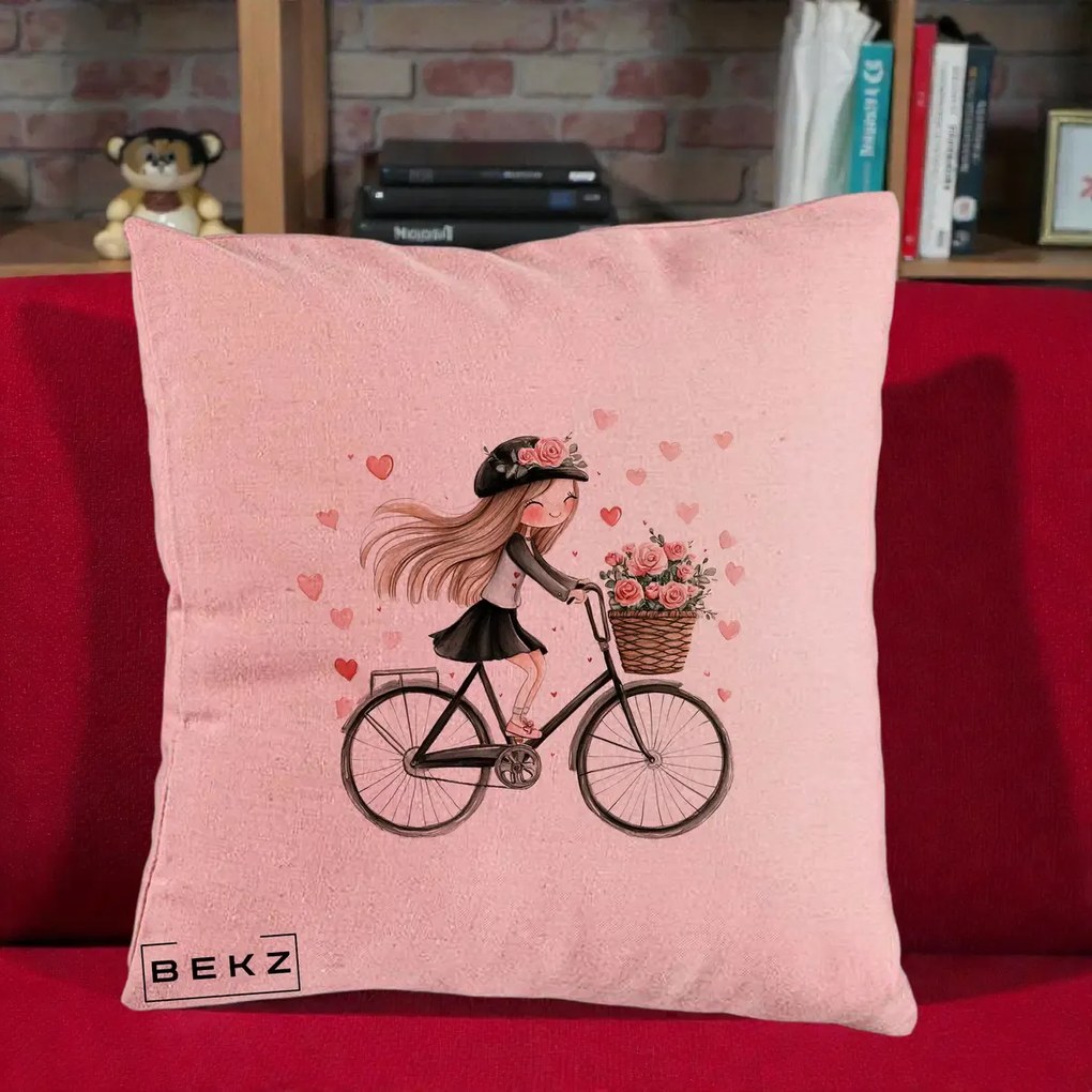 Perna Decorativa Fetita Kawaii pe Bicicleta cu Trandafiri si Inimioare, 40x40 cm, Roz, Husa Detasabila, Perna Inclusa, BEKZ®