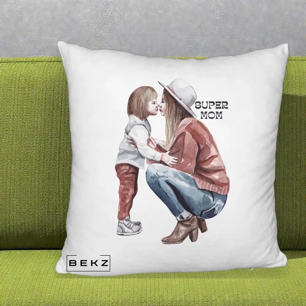 Cadou pentru Mama - Perna Personalizata Super Mom Acuarela, 40x40 cm, Alb Pufos, Husa Detasabila, Perna Inclusa, BEKZ®