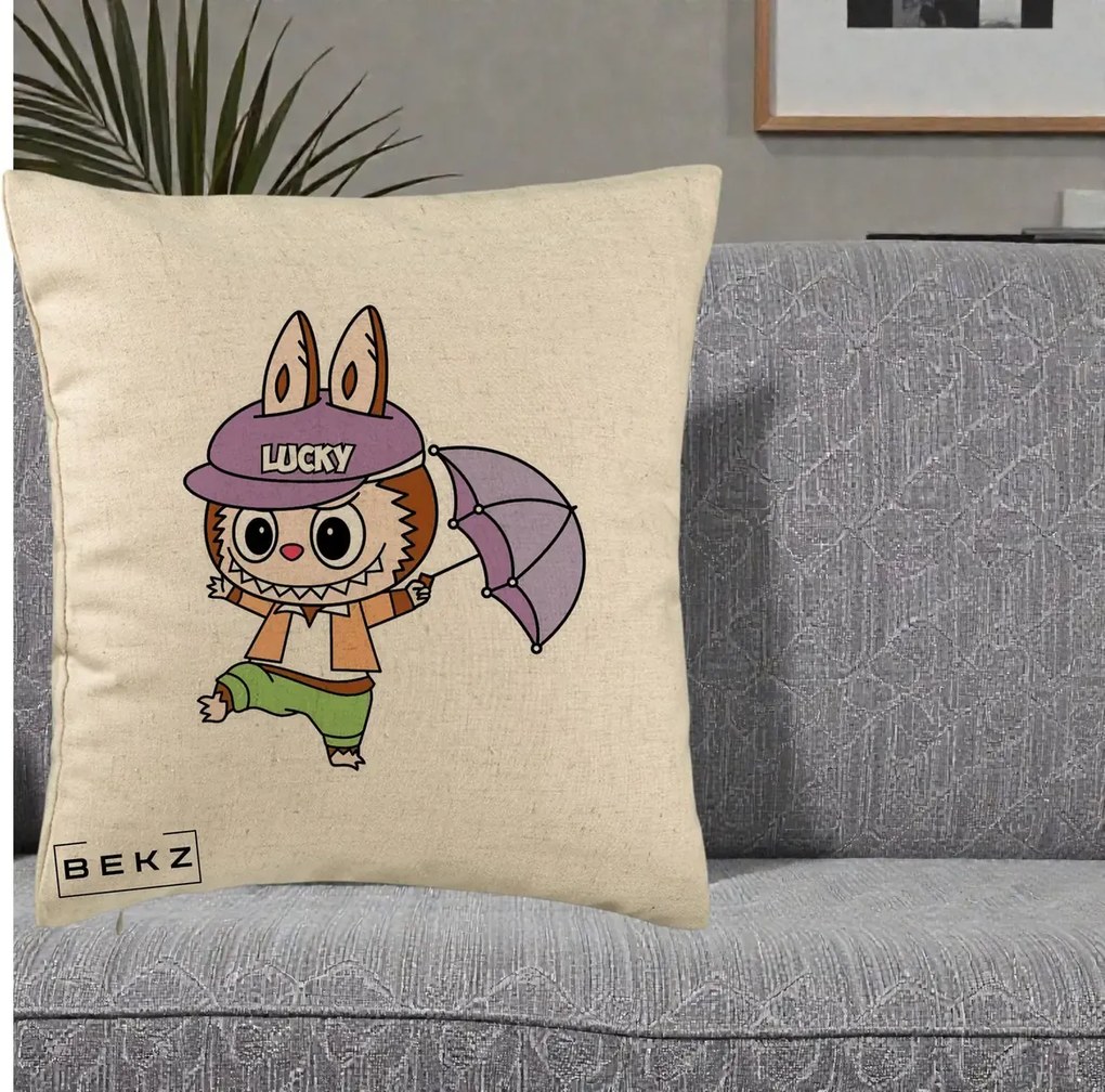 Perna Personalizata Labubu Lucky cu Umbrela, 40x40 cm, Bej, Husa Detasabila, Perna Inclusa, BEKZ®