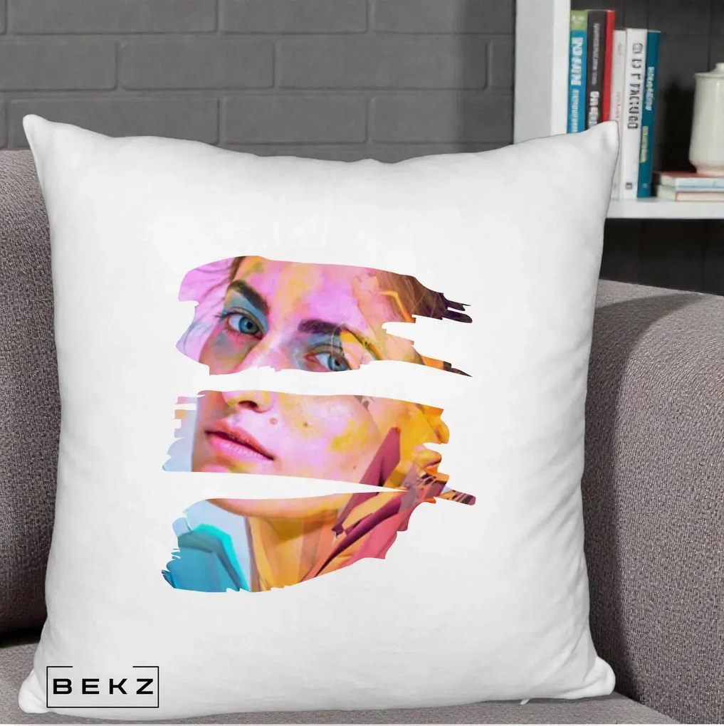 Perna Decorativa Portret Femeie Fragmentat Colorat, 40x40 cm, Alb Pufos, Husa Detasabila, Perna Inclusa, BEKZ®