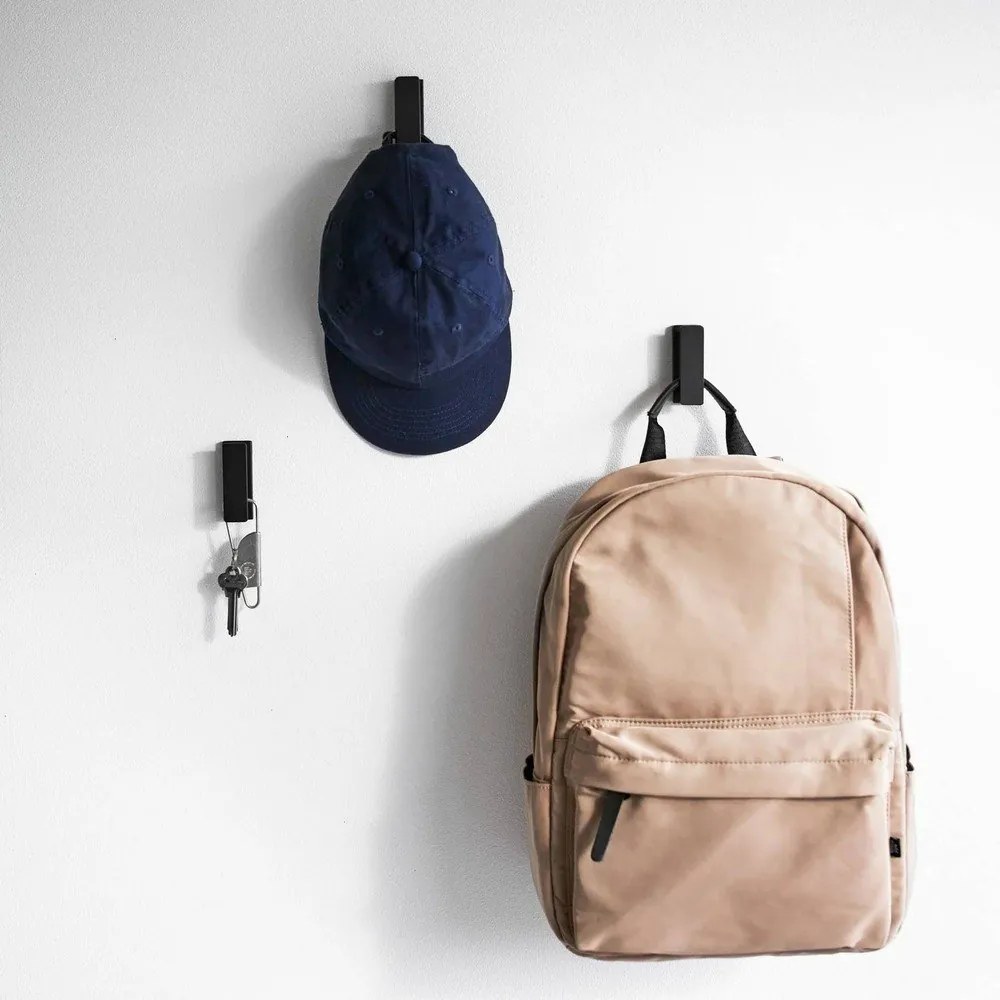 Cârlige negre 3 buc. de montat pe perete din metal Tower – YAMAZAKI